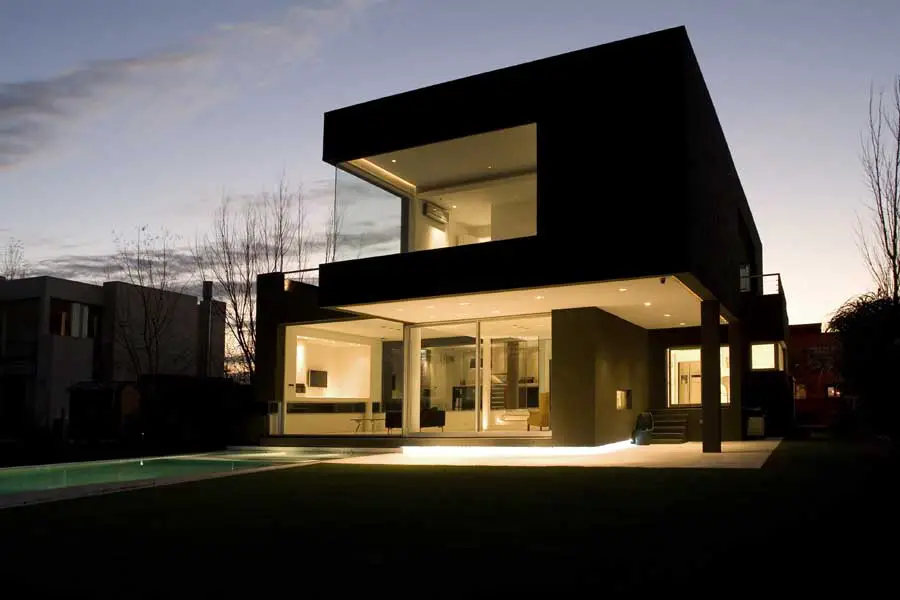 http://www.e-architect.co.uk/images/jpgs/argentina/casa_negra_a010210_4.jpg