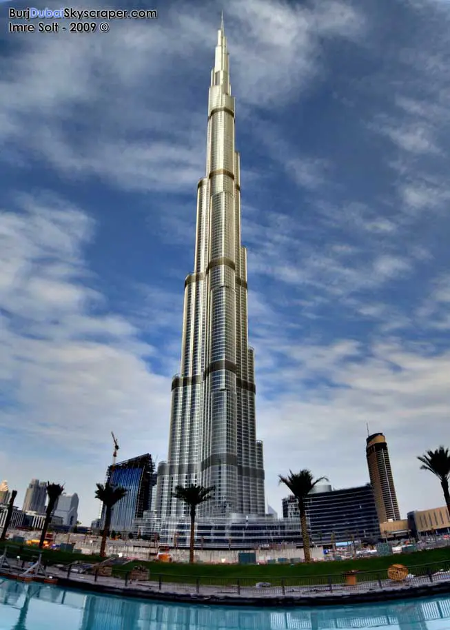 The height of the dubai tower