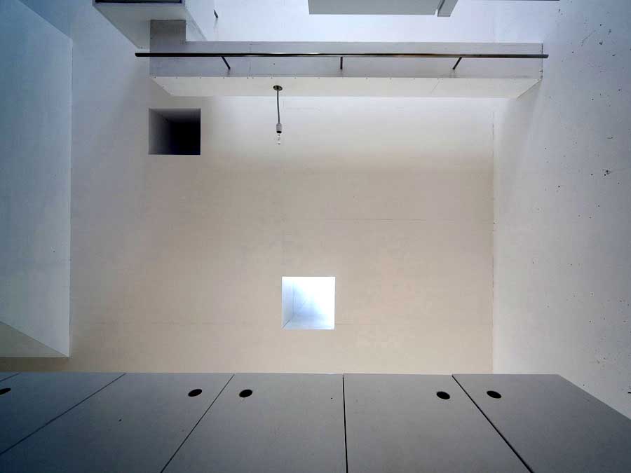 http://www.e-architect.co.uk/images/jpgs/japan/light_well_house_kh1912082_yoshiyukihirai_7.jpg