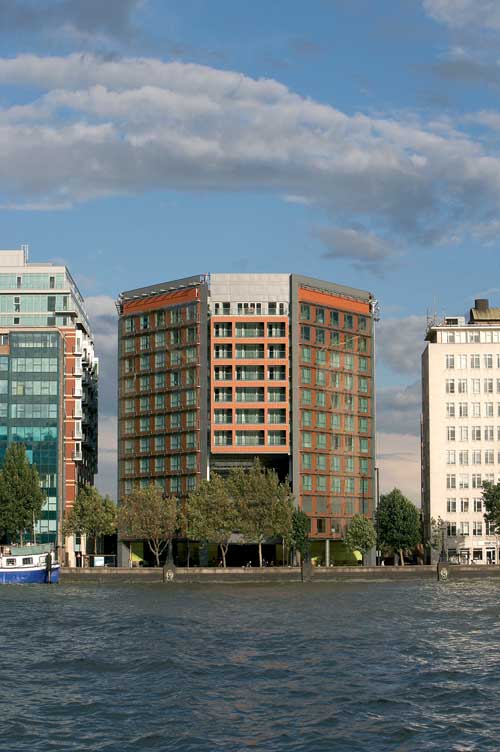 Riverbank Park Plaza, London Hotel - e-architect