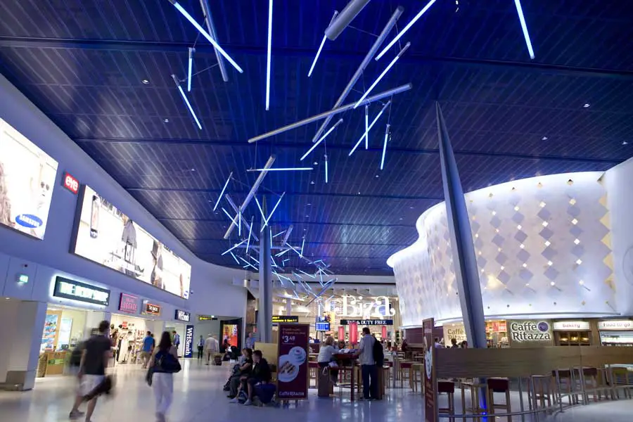 Manchester Airport Terminal 1 - Building - e-architect