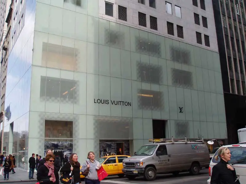 Louis Vuitton Store New York: NYC Shop, Fifth Avenue - e-architect