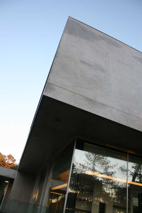 http://www.e-architect.co.uk/images/jpgs/portugal/cascais_house_a300910_rsm5.jpg