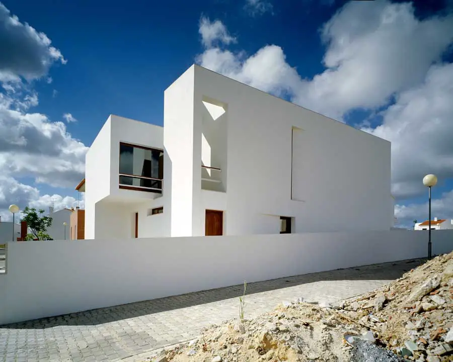 http://www.e-architect.co.uk/images/jpgs/portugal/house_grandola_a090210_dmf3.jpg