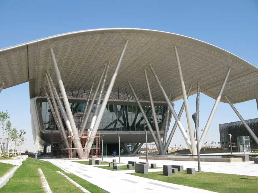 http://www.e-architect.co.uk/images/jpgs/qatar/qatar_science_technology_park_ym160309_2.jpg