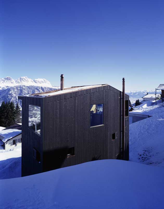 http://www.e-architect.co.uk/images/jpgs/switzerland/flumserberg_house_em2n0308_hanneshenz_9.jpg