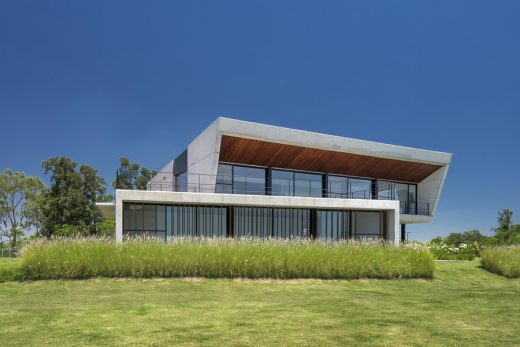 Nordelta Tigre Yacht Club House in Buenos Aires