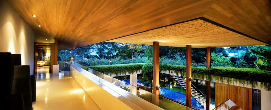 Coral House zo Singapuru vás uchváti spojením s prírodou - ioty.sk