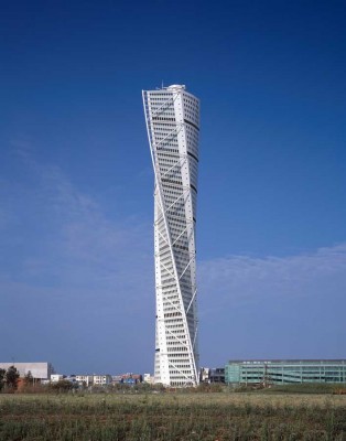 Turning Torso Tower, Malmo Skyscraper – Calatrava