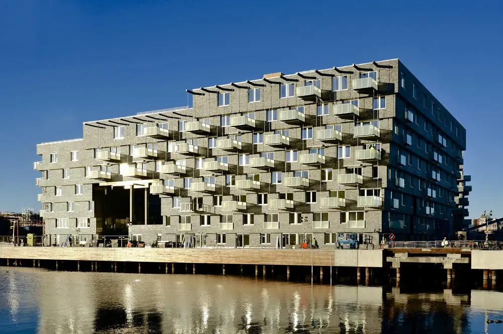 Sørenga 3 Apartment Building in Oslo - e-architect