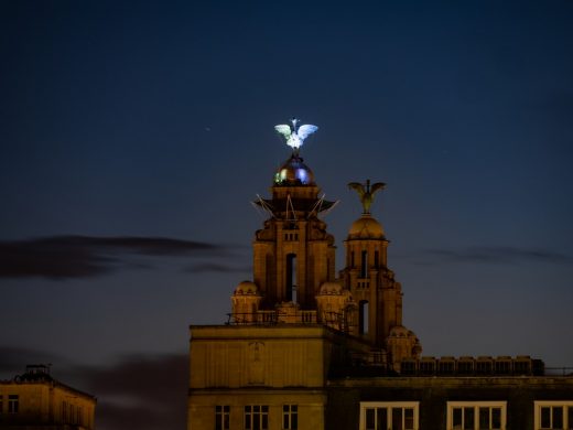 Royal Liver Building Liverpool Offices: Lighting