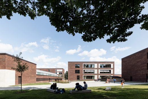 Hanhoopsfeld School Campus in Hamburg
